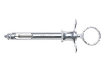 Large aspirating syringes
